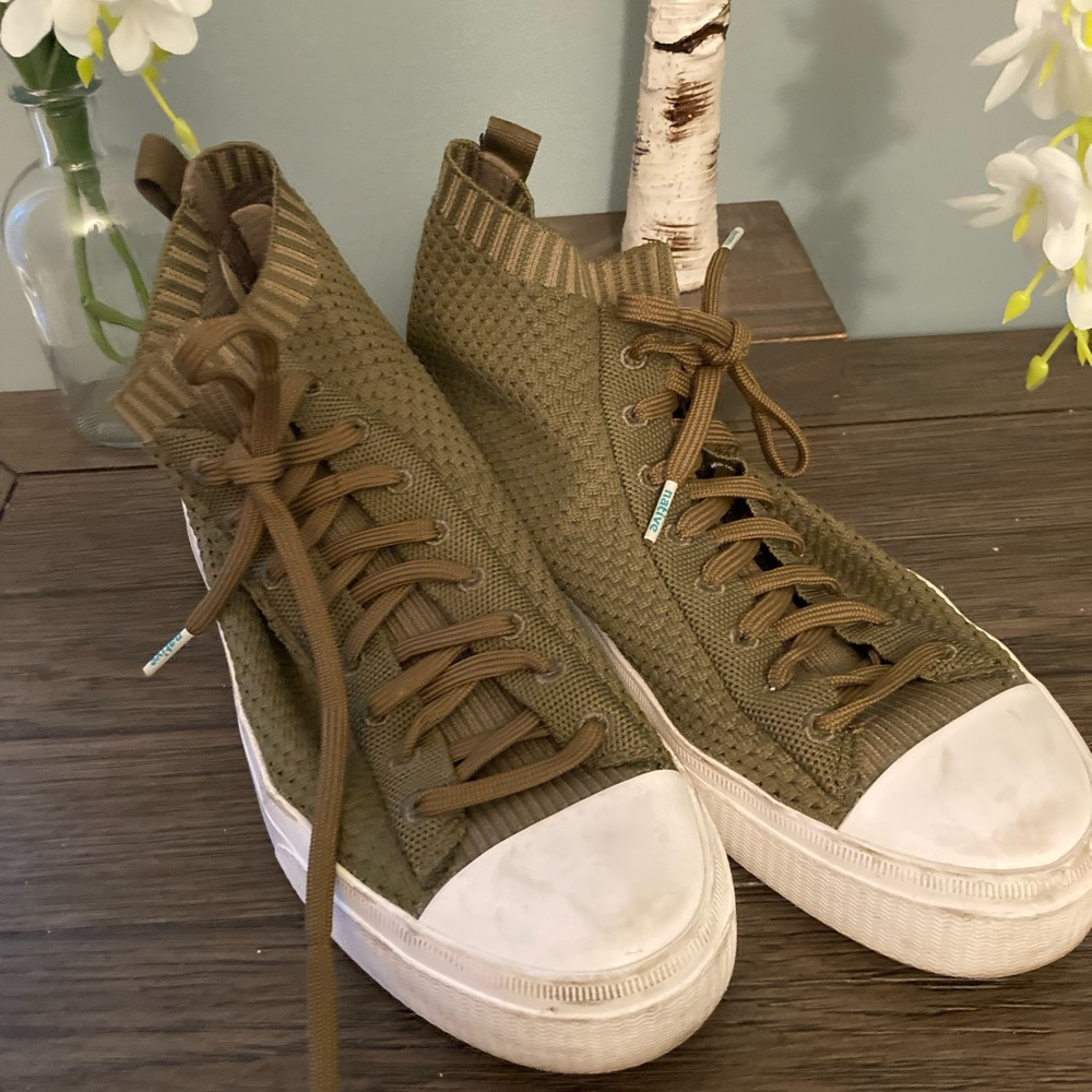 Natives Jefferson high top size 8